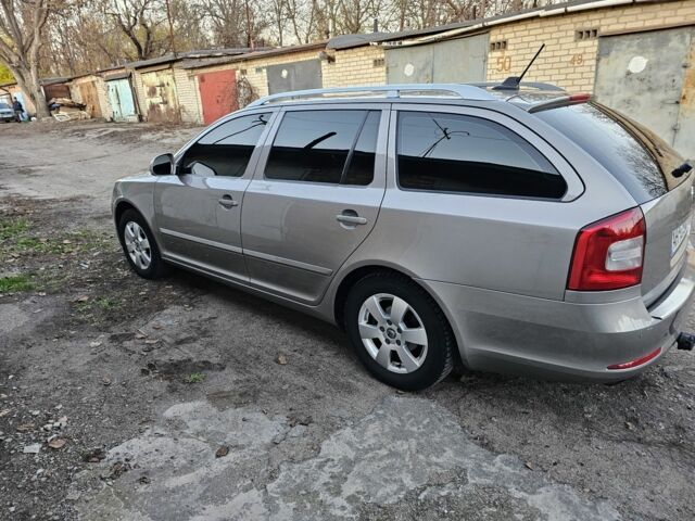 Бежевий Шкода Октавія, об'ємом двигуна 1.2 л та пробігом 272 тис. км за 6500 $, фото 5 на Automoto.ua