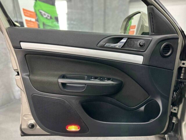 Бежевый Шкода Октавия, объемом двигателя 1.4 л и пробегом 189 тыс. км за 8699 $, фото 12 на Automoto.ua