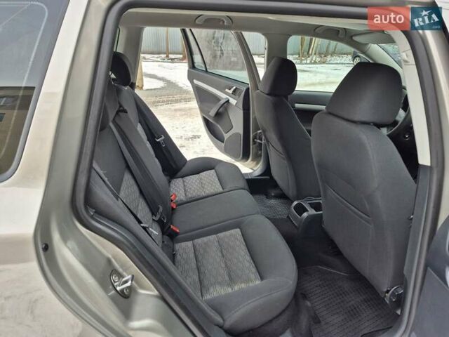 Бежевый Шкода Октавия, объемом двигателя 1.6 л и пробегом 127 тыс. км за 9800 $, фото 28 на Automoto.ua