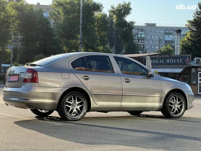 Бежевый Шкода Октавия, объемом двигателя 1.2 л и пробегом 190 тыс. км за 6900 $, фото 8 на Automoto.ua