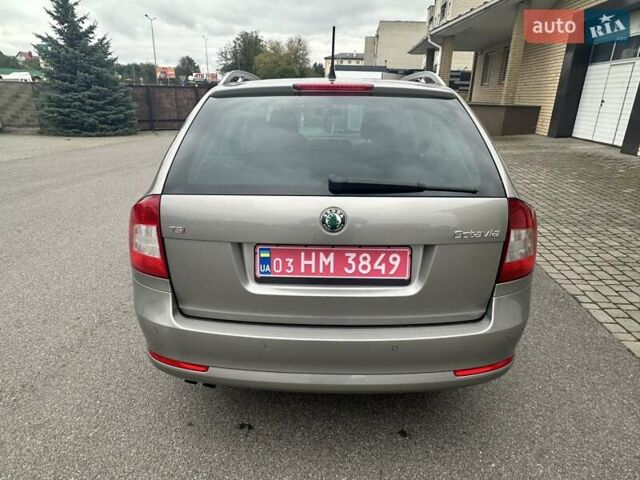 Бежевий Шкода Октавія, об'ємом двигуна 1.8 л та пробігом 239 тис. км за 8150 $, фото 5 на Automoto.ua