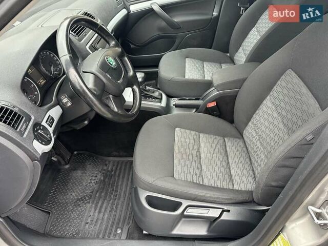 Бежевий Шкода Октавія, об'ємом двигуна 1.8 л та пробігом 239 тис. км за 8150 $, фото 18 на Automoto.ua