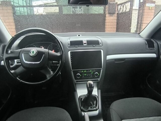 Бежевий Шкода Октавія, об'ємом двигуна 1.8 л та пробігом 2 тис. км за 10300 $, фото 6 на Automoto.ua