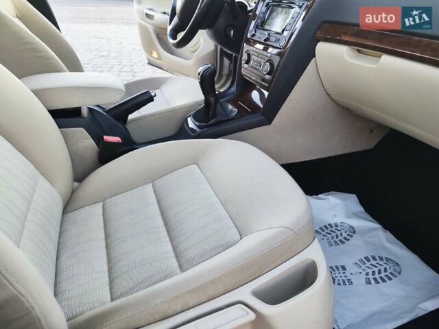 Бежевый Шкода Октавия, объемом двигателя 1.8 л и пробегом 190 тыс. км за 7555 $, фото 36 на Automoto.ua