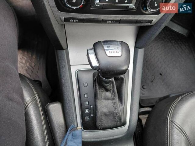 Бежевый Шкода Октавия, объемом двигателя 1.97 л и пробегом 242 тыс. км за 10800 $, фото 5 на Automoto.ua