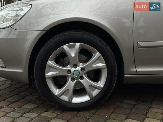 Бежевый Шкода Октавия, объемом двигателя 2 л и пробегом 278 тыс. км за 9400 $, фото 29 на Automoto.ua