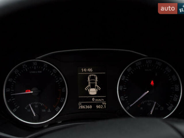 Бежевый Шкода Октавия, объемом двигателя 1.6 л и пробегом 286 тыс. км за 7500 $, фото 25 на Automoto.ua