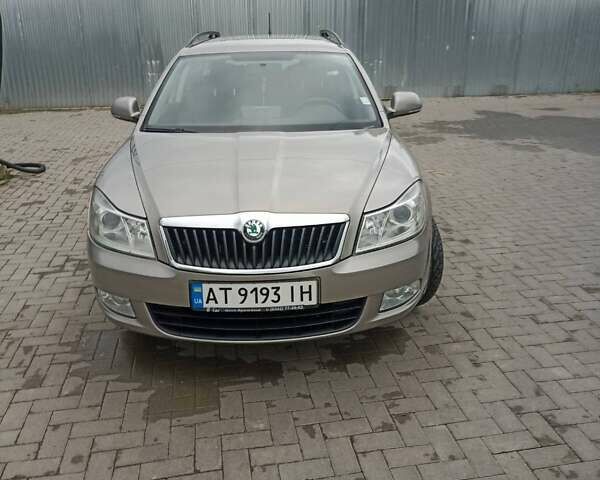 Бежевый Шкода Октавия, объемом двигателя 1.8 л и пробегом 197 тыс. км за 9400 $, фото 9 на Automoto.ua