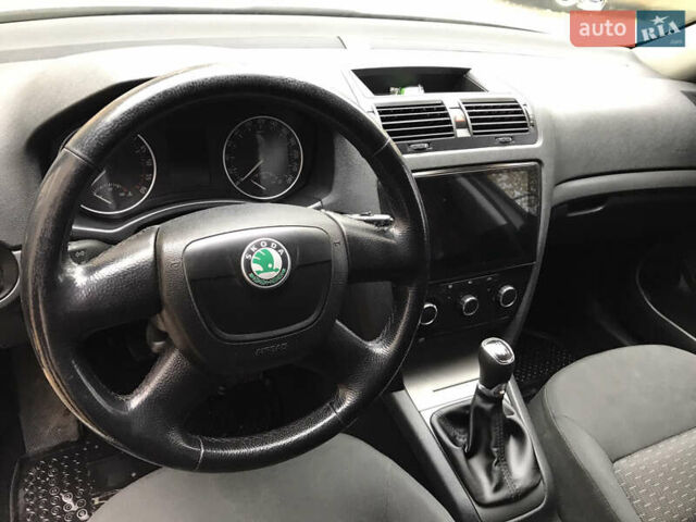 Бежевый Шкода Октавия, объемом двигателя 1.97 л и пробегом 292 тыс. км за 7300 $, фото 7 на Automoto.ua