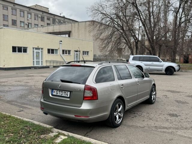 Бежевый Шкода Октавия, объемом двигателя 2 л и пробегом 250 тыс. км за 3950 $, фото 4 на Automoto.ua