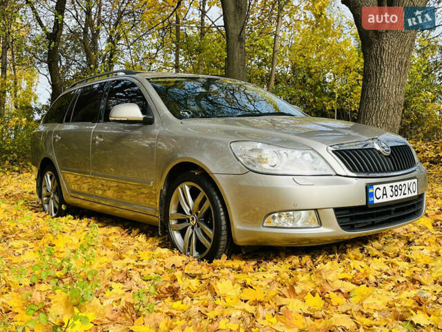 Шкода Октавия 2012 в Умани на Automoto.ua Бежевый Шкода Октавия, объемом двигателя 1.6 л и пробегом 208 тыс. км за 8800 $, фото 6 на Automoto.ua