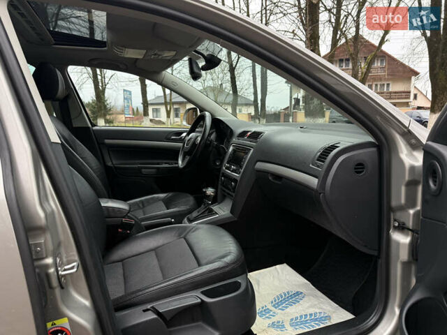 Бежевый Шкода Октавия, объемом двигателя 2 л и пробегом 278 тыс. км за 9400 $, фото 21 на Automoto.ua