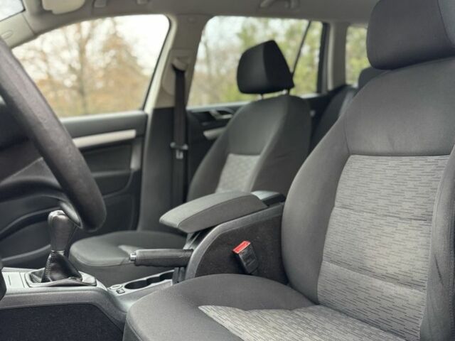 Бежевый Шкода Октавия, объемом двигателя 2 л и пробегом 250 тыс. км за 3950 $, фото 10 на Automoto.ua