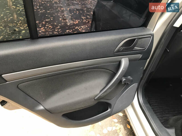 Бежевый Шкода Октавия, объемом двигателя 1.97 л и пробегом 292 тыс. км за 7300 $, фото 11 на Automoto.ua