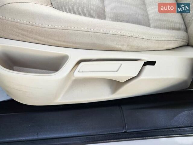 Бежевый Шкода Октавия, объемом двигателя 1.8 л и пробегом 190 тыс. км за 7555 $, фото 15 на Automoto.ua