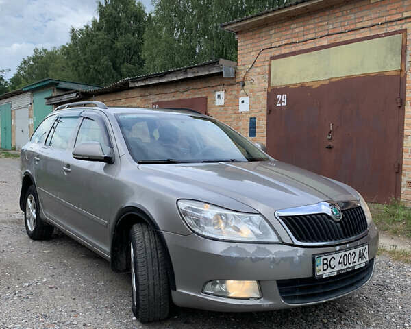 Бежевий Шкода Октавія, об'ємом двигуна 1.6 л та пробігом 320 тис. км за 6000 $, фото 6 на Automoto.ua