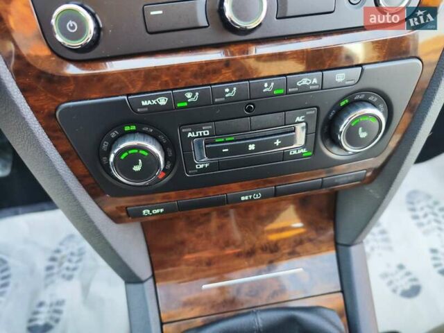 Бежевый Шкода Октавия, объемом двигателя 1.8 л и пробегом 190 тыс. км за 7555 $, фото 25 на Automoto.ua