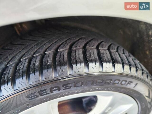 Бежевый Шкода Октавия, объемом двигателя 1.8 л и пробегом 190 тыс. км за 7555 $, фото 7 на Automoto.ua