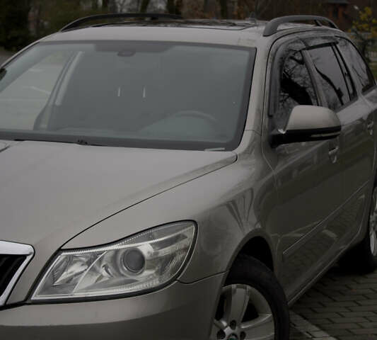 Бежевый Шкода Октавия, объемом двигателя 1.6 л и пробегом 286 тыс. км за 7500 $, фото 5 на Automoto.ua