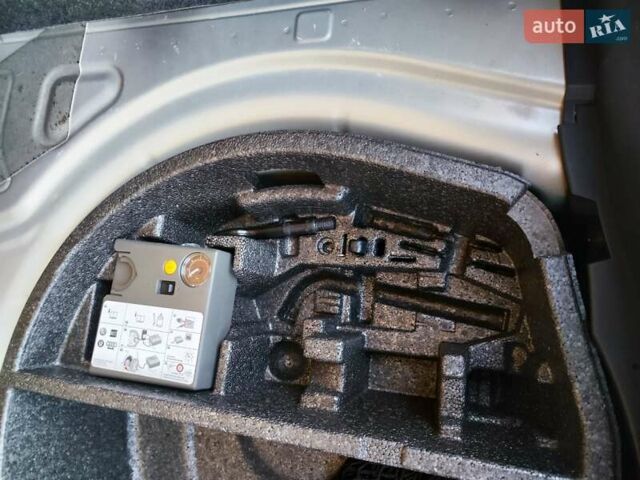 Бежевый Шкода Октавия, объемом двигателя 1.8 л и пробегом 190 тыс. км за 7555 $, фото 5 на Automoto.ua