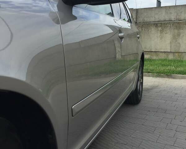 Бежевий Шкода Октавія, об'ємом двигуна 1.6 л та пробігом 210 тис. км за 9500 $, фото 5 на Automoto.ua