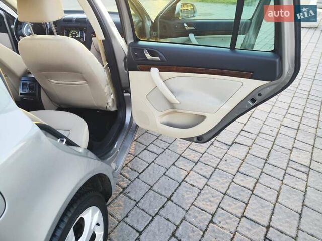 Бежевый Шкода Октавия, объемом двигателя 1.8 л и пробегом 190 тыс. км за 7555 $, фото 48 на Automoto.ua