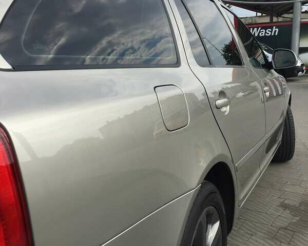 Бежевий Шкода Октавія, об'ємом двигуна 1.6 л та пробігом 210 тис. км за 9500 $, фото 7 на Automoto.ua