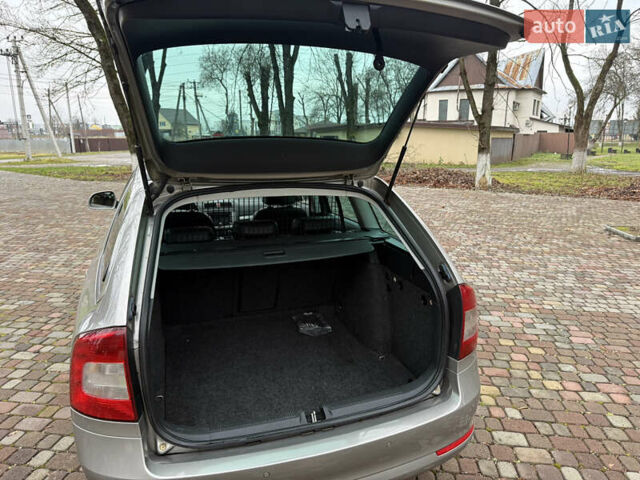 Бежевый Шкода Октавия, объемом двигателя 2 л и пробегом 278 тыс. км за 9400 $, фото 31 на Automoto.ua