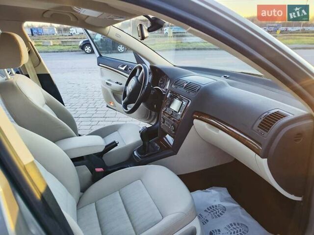 Бежевый Шкода Октавия, объемом двигателя 1.8 л и пробегом 190 тыс. км за 7555 $, фото 37 на Automoto.ua