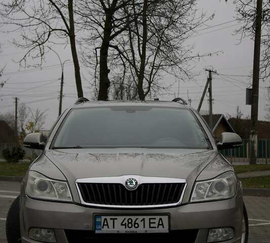 Бежевый Шкода Октавия, объемом двигателя 1.6 л и пробегом 286 тыс. км за 7500 $, фото 20 на Automoto.ua