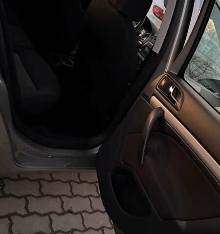 Бежевий Шкода Октавія, об'ємом двигуна 1.6 л та пробігом 107 тис. км за 10000 $, фото 19 на Automoto.ua