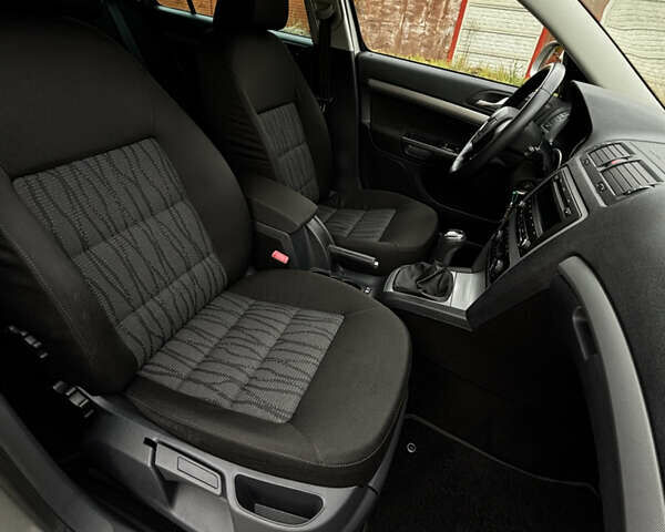 Шкода Октавія 2012 у Харкові на Automoto.ua Бежевий Шкода Октавія, об'ємом двигуна 1.8 л та пробігом 219 тис. км за 8700 $, фото 17 на Automoto.ua