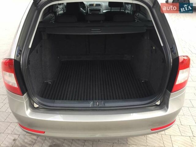 Бежевий Шкода Октавія, об'ємом двигуна 1.6 л та пробігом 210 тис. км за 9500 $, фото 27 на Automoto.ua