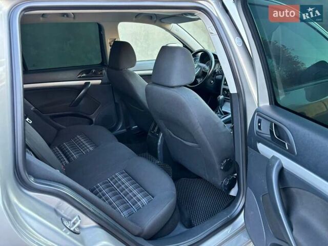 Бежевый Шкода Октавия, объемом двигателя 1.99 л и пробегом 209 тыс. км за 9200 $, фото 19 на Automoto.ua