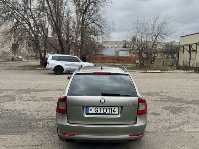 Бежевый Шкода Октавия, объемом двигателя 2 л и пробегом 250 тыс. км за 3950 $, фото 5 на Automoto.ua