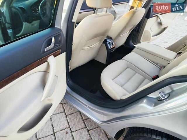 Бежевый Шкода Октавия, объемом двигателя 1.8 л и пробегом 190 тыс. км за 7555 $, фото 35 на Automoto.ua