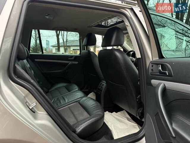 Бежевый Шкода Октавия, объемом двигателя 2 л и пробегом 278 тыс. км за 9400 $, фото 16 на Automoto.ua