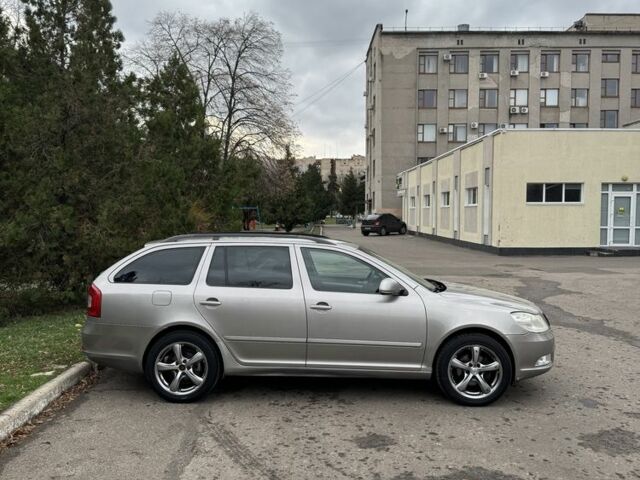 Бежевый Шкода Октавия, объемом двигателя 2 л и пробегом 250 тыс. км за 3950 $, фото 3 на Automoto.ua