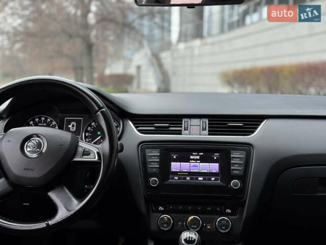 Бежевый Шкода Октавия, объемом двигателя 1.97 л и пробегом 335 тыс. км за 10900 $, фото 26 на Automoto.ua