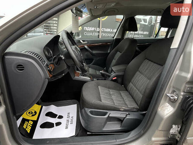 Бежевий Шкода Октавія, об'ємом двигуна 1.8 л та пробігом 350 тис. км за 7800 $, фото 16 на Automoto.ua