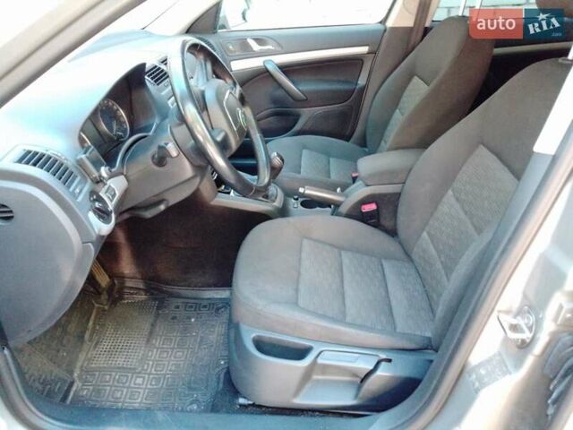 Шкода Октавия 2013 в Киеве на Automoto.ua Бежевый Шкода Октавия, объемом двигателя 1.8 л и пробегом 225 тыс. км за 9400 $, фото 14 на Automoto.ua