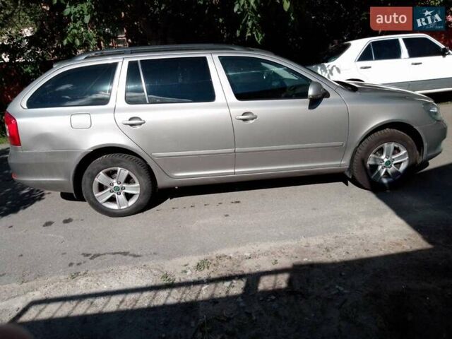 Шкода Октавия 2013 в Киеве на Automoto.ua Бежевый Шкода Октавия, объемом двигателя 1.8 л и пробегом 225 тыс. км за 9400 $, фото 22 на Automoto.ua