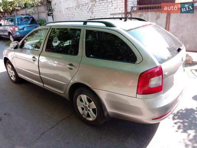Шкода Октавия 2013 в Киеве на Automoto.ua Бежевый Шкода Октавия, объемом двигателя 1.8 л и пробегом 225 тыс. км за 9400 $, фото 3 на Automoto.ua