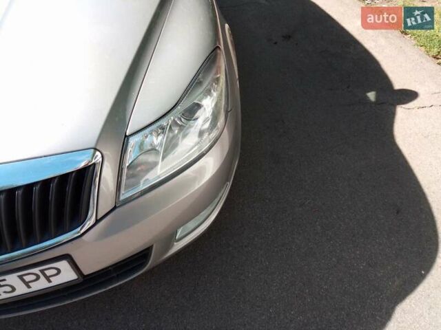 Шкода Октавия 2013 в Киеве на Automoto.ua Бежевый Шкода Октавия, объемом двигателя 1.8 л и пробегом 225 тыс. км за 9400 $, фото 6 на Automoto.ua