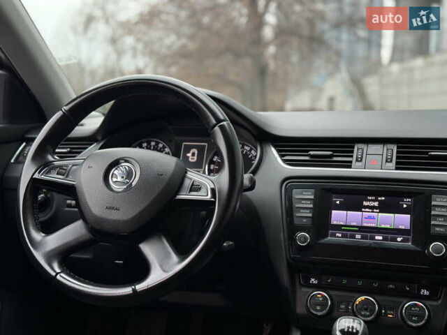 Бежевый Шкода Октавия, объемом двигателя 1.97 л и пробегом 335 тыс. км за 10900 $, фото 25 на Automoto.ua