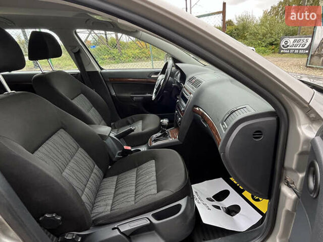 Бежевий Шкода Октавія, об'ємом двигуна 1.8 л та пробігом 350 тис. км за 7800 $, фото 18 на Automoto.ua