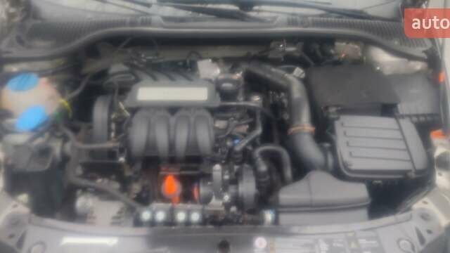 Бежевый Шкода Октавия, объемом двигателя 1.6 л и пробегом 196 тыс. км за 8000 $, фото 9 на Automoto.ua