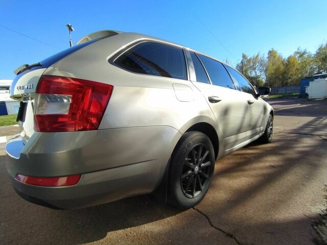 Шкода Октавия 2013 в Калуше на Automoto.ua Бежевый Шкода Октавия, объемом двигателя 1.4 л и пробегом 380 тыс. км за 8200 $, фото 6 на Automoto.ua