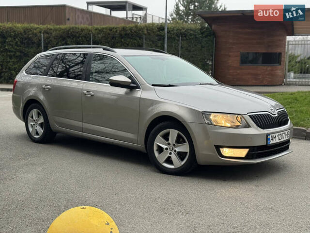 Бежевый Шкода Октавия, объемом двигателя 1.97 л и пробегом 335 тыс. км за 10900 $, фото 12 на Automoto.ua