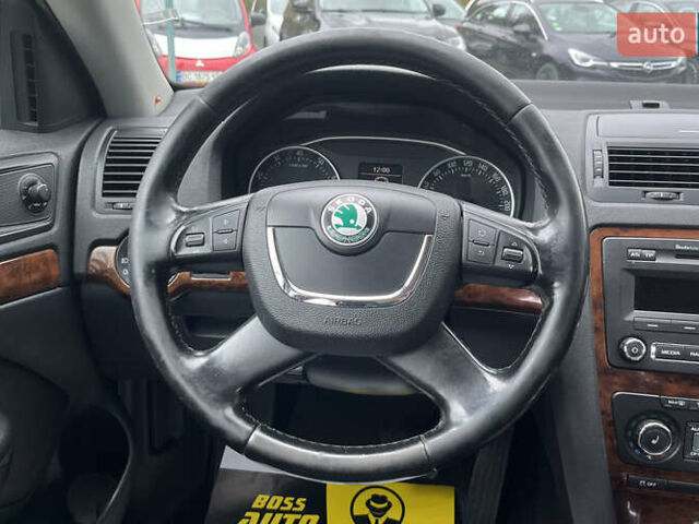 Бежевий Шкода Октавія, об'ємом двигуна 1.8 л та пробігом 350 тис. км за 7800 $, фото 10 на Automoto.ua